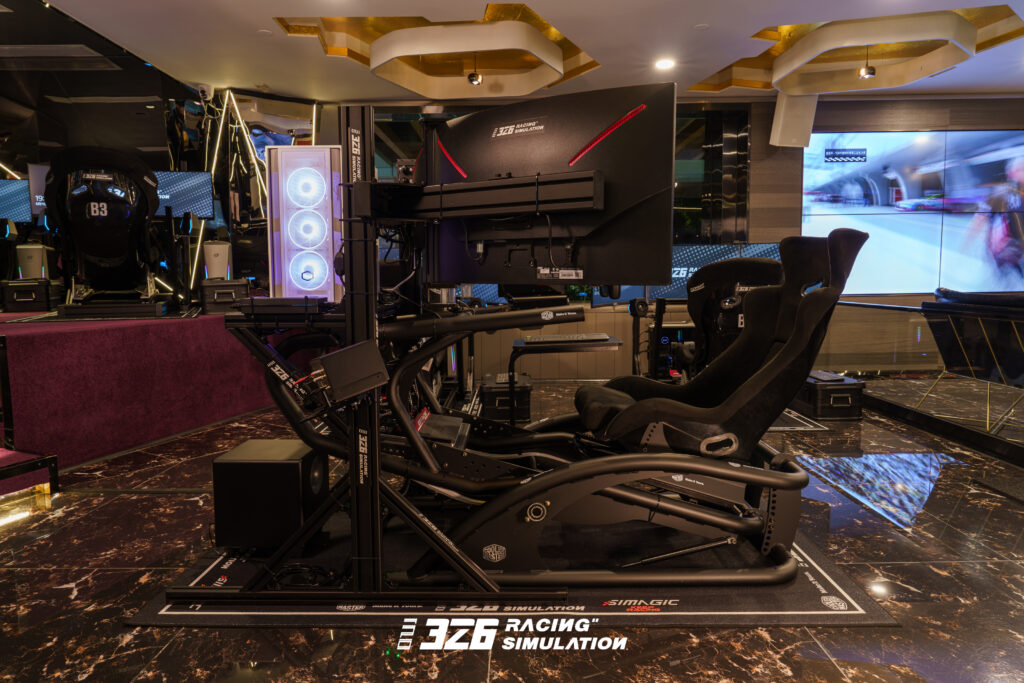 326 赛车模拟训练中心选用 audioengine HD3 与 S8 组建赛车模拟器系统